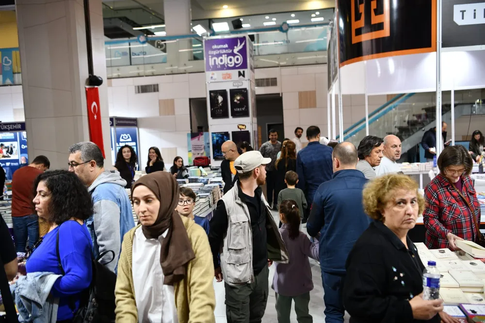 Balıkesir Kitap Fuarı’nı ilk iki günde 35 bin kişi ziyaret etti