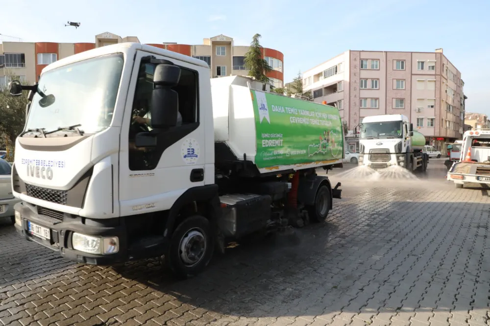 Edremit Belediyesi temizlik çalışmalarını aralıksız sürdürüyor