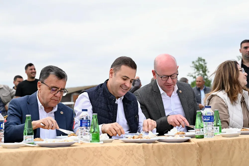 Akın’dan Kaymak Yapım ve Bal Dolum Tesisi müjdesi