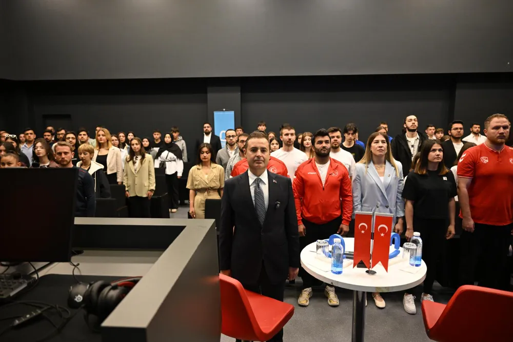 Akın: “Gençlerle planlı büyüyen Balıkesir’i inşa edeceğiz”