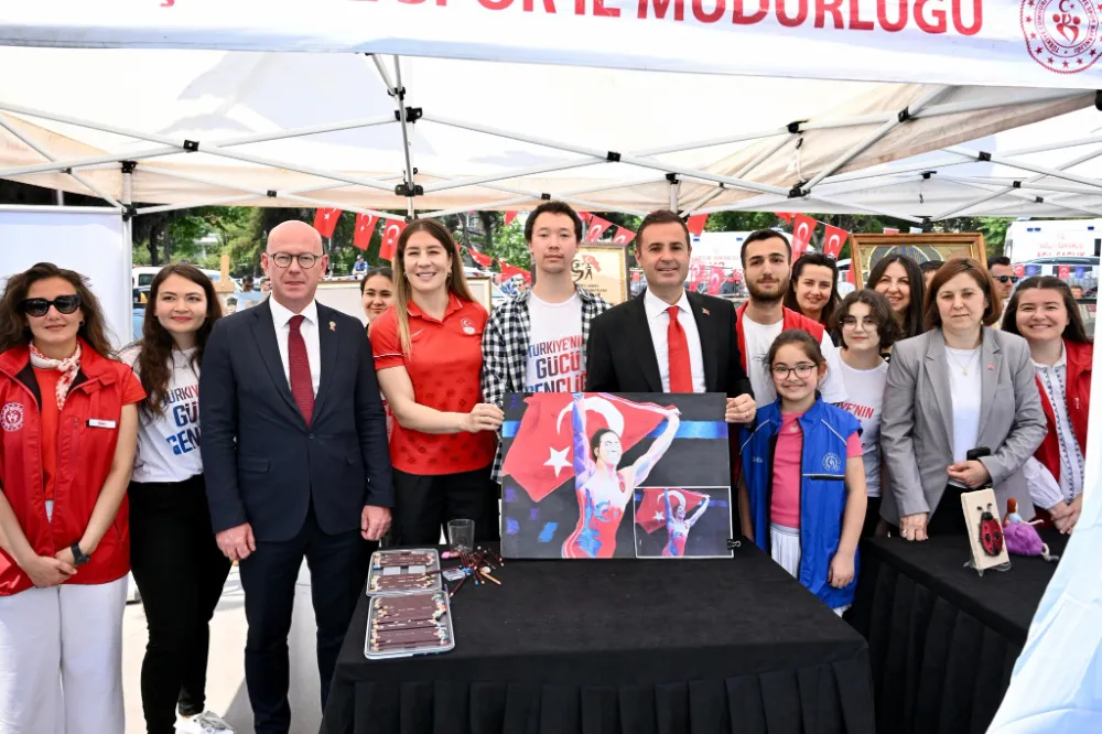 Başkan Akın, 19 Mayıs coşkusunu doyasıya yaşattı