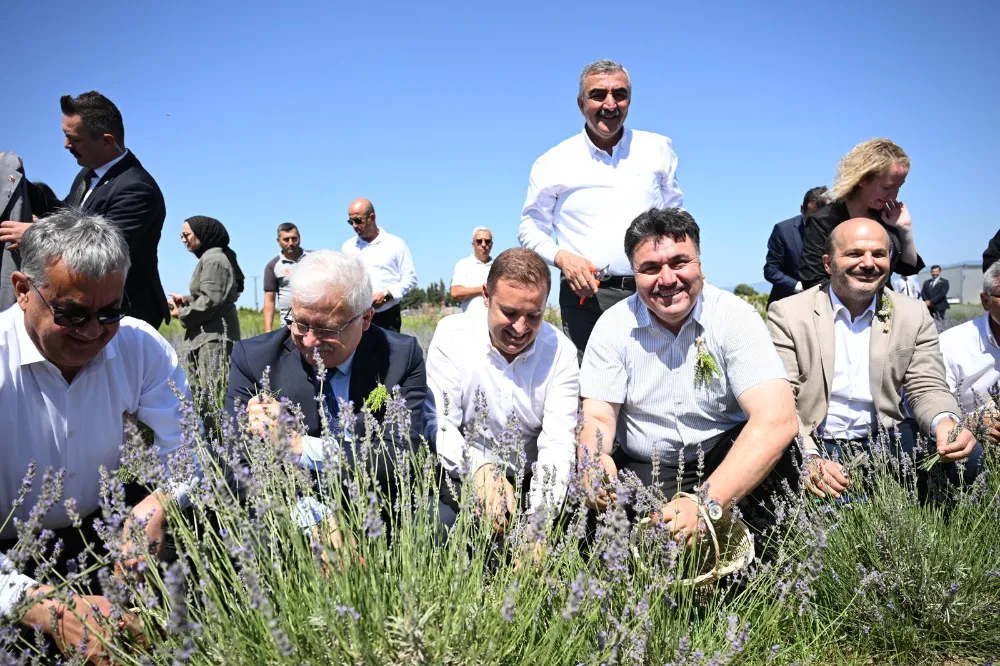 Başkan Akın, Aromaterapi Festivali’ni uluslararası boyuta taşıdı