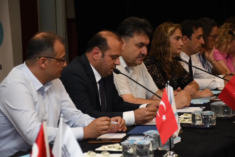 Halkın talepleri muhtarlar aracılığıyla dile getiriliyor